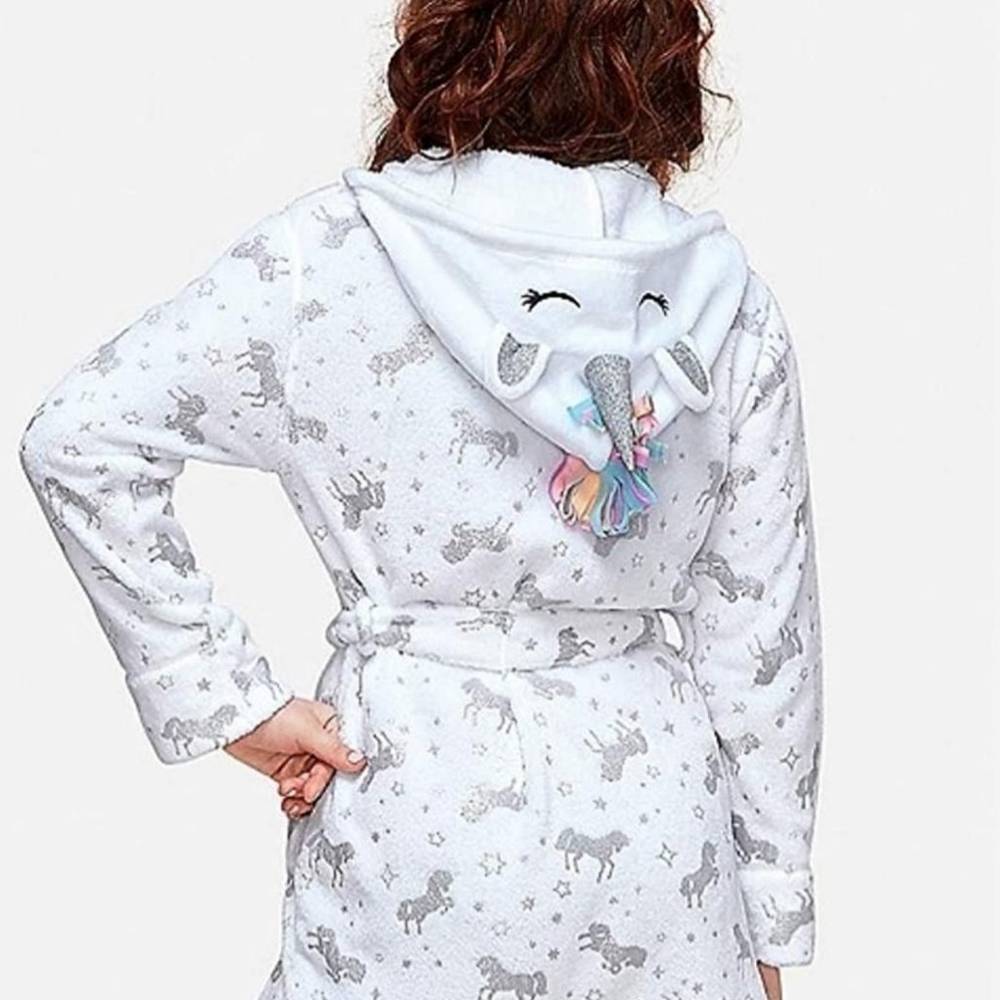 Justice Unicorn robe. - Picture 3 of 8